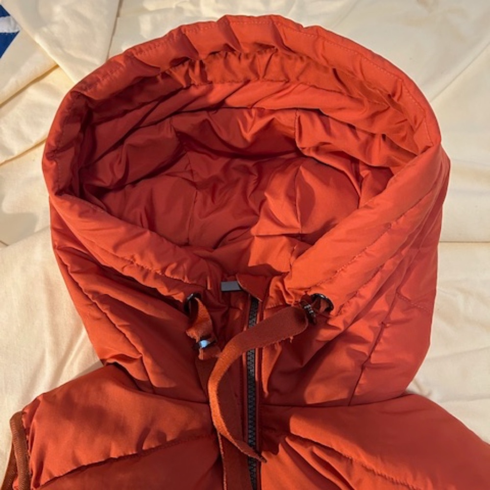 Olsen Outdoor Puffer Vest - water repellent. Spring / Fall. (M) - Picture 8 of 8